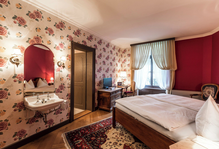 Bedroom 10