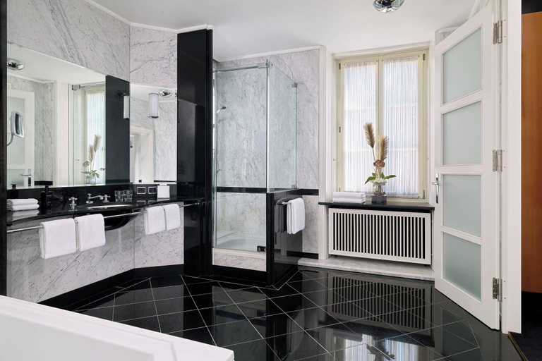 Bathroom 5, Hotel Elephant Weimar, Autograph Collection, Weimar