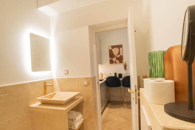 Bathroom 3, Opera Residence, Paris
