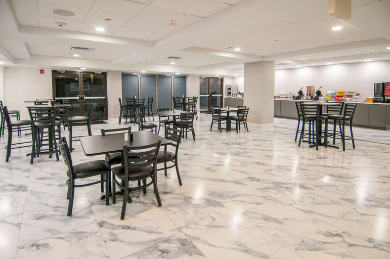 Food & Drinks 5, Wingate By Wyndham Tuscaloosa, Tuscaloosa