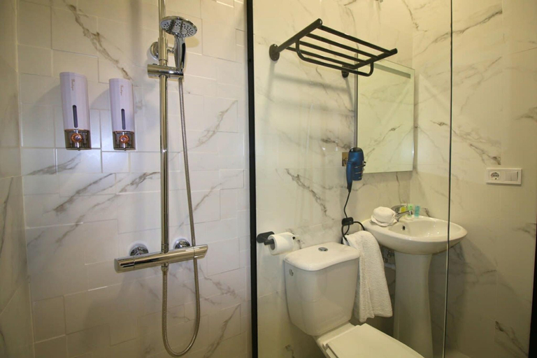 Bathroom 5, Apartment 10 minutes from Sevilla, Sevilla