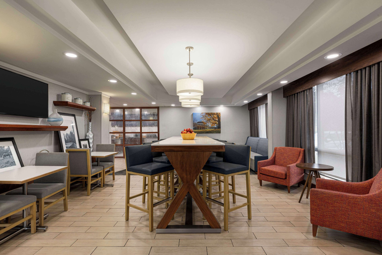 Others 5, Hampton Inn Charlottesville, Charlottesville