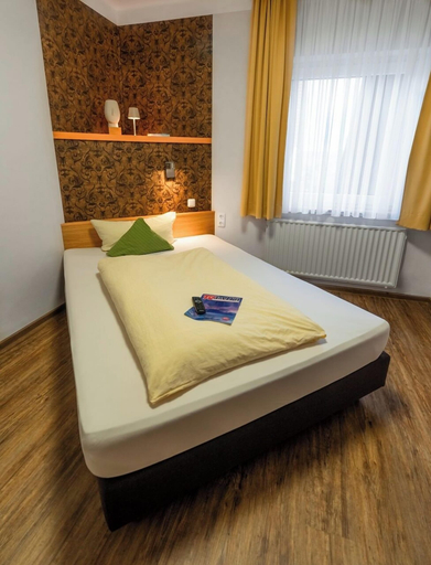 Bedroom 2, Garni Hotel & Ferienwohnungen Seeschlößchen, Waldeck-Frankenberg