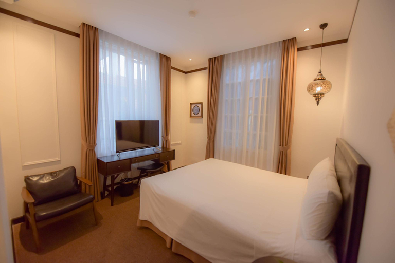 Bedroom 9