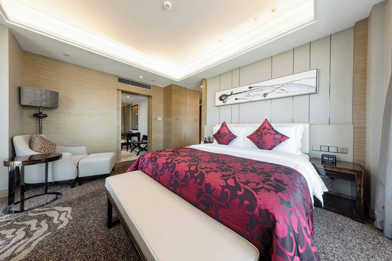 Bedroom 25