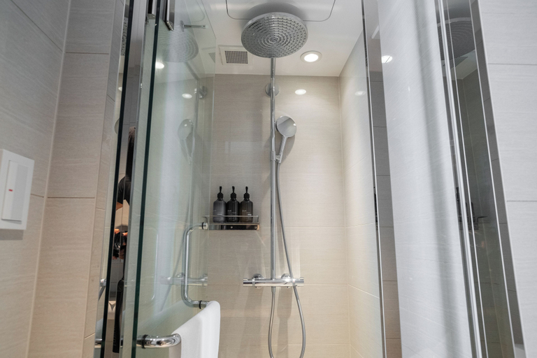 Bathroom 4, KABIN Machi, Kyoto