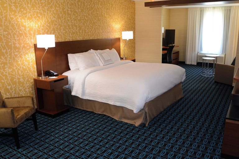 Bedroom 4, Fairfield Inn & Suites by Marriott Somerset, Somerset