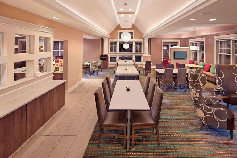 Food & Drinks 5, Residence Inn by Marriott Hartford Avon, Hartford