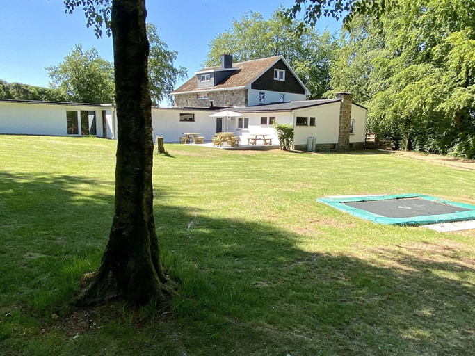 Exterior & Views 2, Holiday Home in Ovifat With Sauna & Forest, Liège