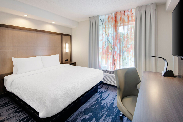 Bedroom 3, Fairfield Inn & Suites by Marriott Wilson, Wilson