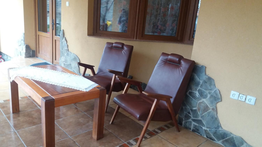 Others 4, Guesthouse Neresen, Tiachivs'kyi
