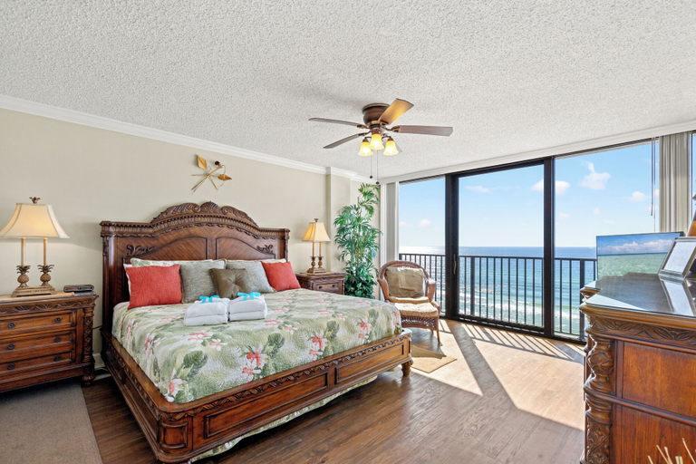 Bedroom 3, Beach Haven! 2BR 2BA Sleeps 6! Coastal Paradise Awaits!, Bay