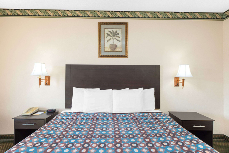 Others 5, Days Inn by Wyndham Sullivan, Sullivan