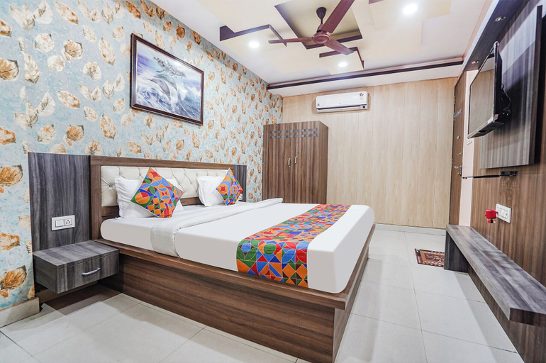 Bedroom 2, FabHotel Rameshwar Inn, Kaushambi