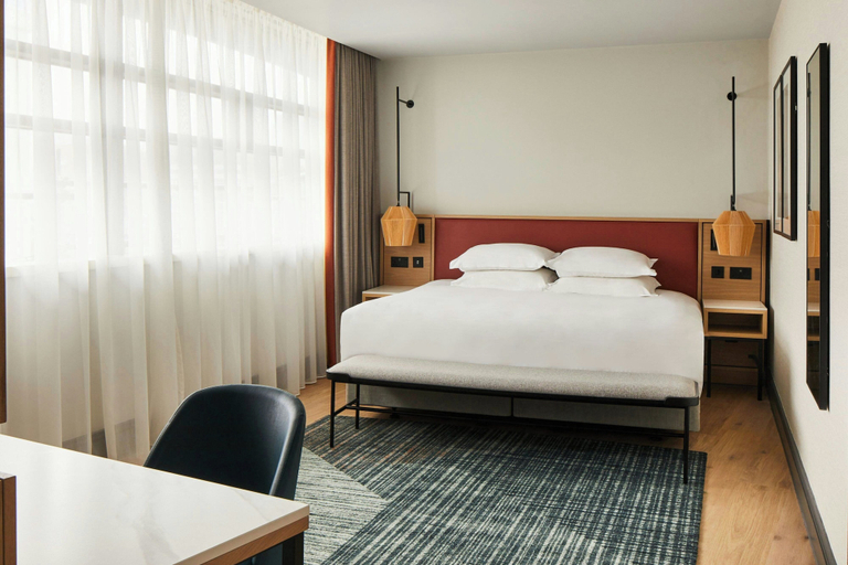 Bedroom 3, Manchester Marriott Hotel Piccadilly, Manchester
