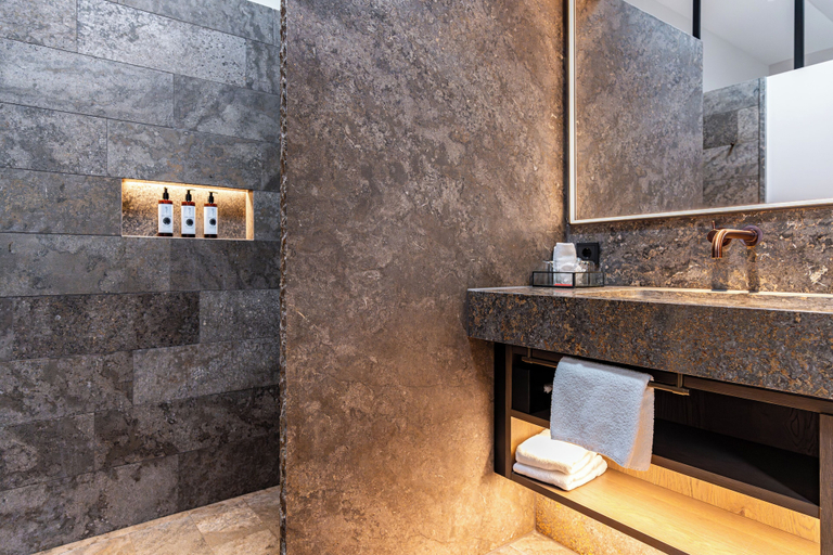 Bathroom 4, Parkhotel Egerner Höfe, Miesbach