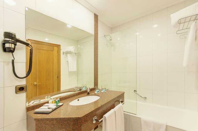 Bathroom 4, Hotel Vigo Los Galeones Affiliated by Meliá, Pontevedra