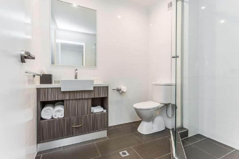 Bathroom 12