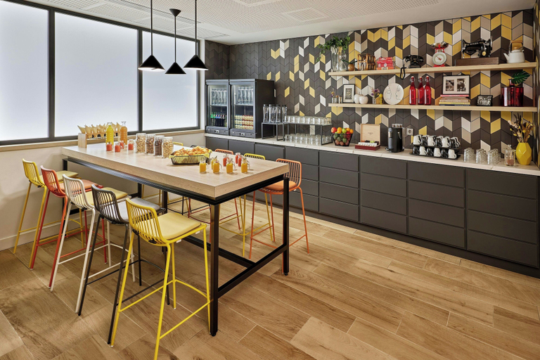 Food & Drinks 4, Courtyard by Marriott Paris Gare de Lyon, Paris
