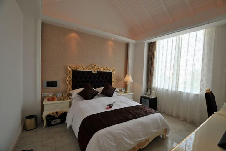 Bedroom 3, Shanhai Holiday Resort, Haikou