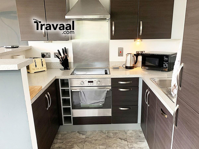 Others 5, Travaal - 2 Bedroom - Duplex Apartment's, Hampshire