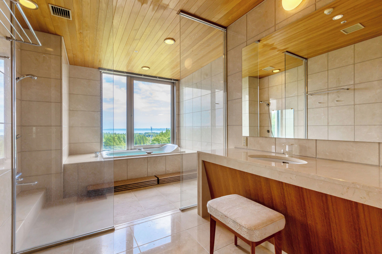 Bathroom 4, KAMENOI HOTEL AOMORI MAKADO, Noheji