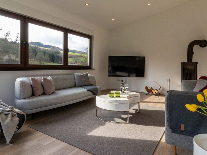 Others 4, Modernes Split-Level Haus nahe am Hennesee, Hochsauerlandkreis