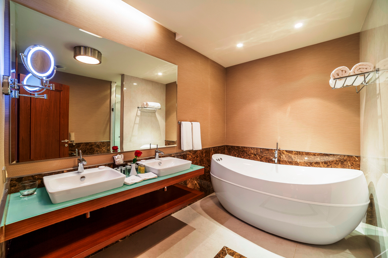 Bathroom 5, Borjomi Likani Health & Spa Centre, Borjomi