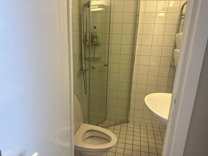 Bathroom 2, Cozy One Room Apartment At Stockholm, Stockholm