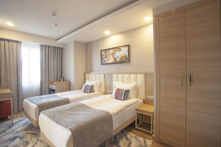 Bedroom 4, Old Town Point Hotel & Spa Antalya, Antalya