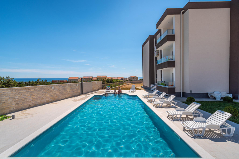 Others 3, Deluxe Villa Laura with Pool Studio 1b, Novalja