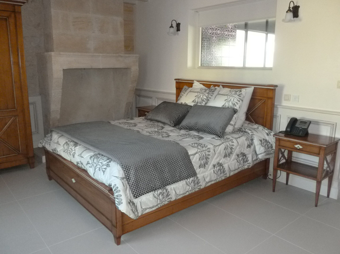 Bedroom 4, Château la Rose Perriere, Gironde