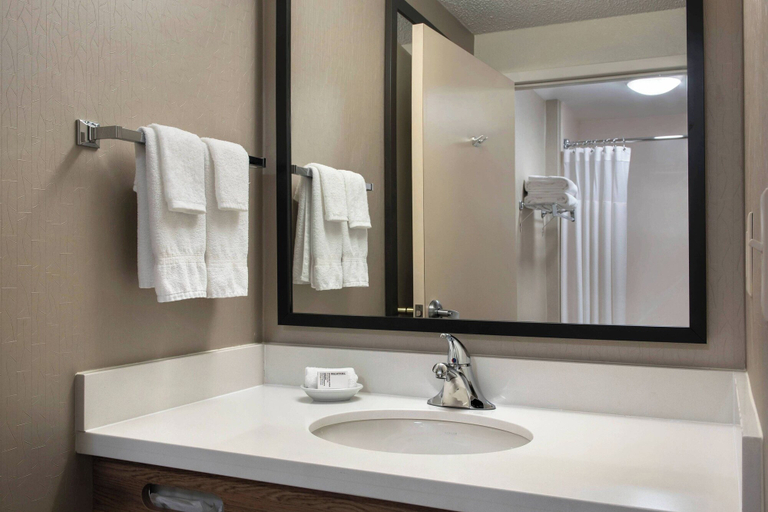 Bathroom 4, SpringHill Suites Danbury, Fairfield