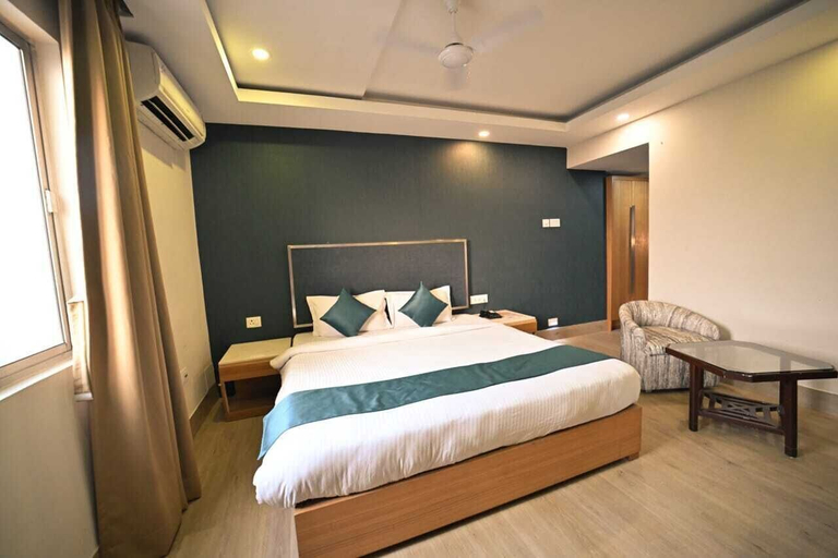 Bedroom 4, Hotel Prag Continental, Kamrup Metropolitan