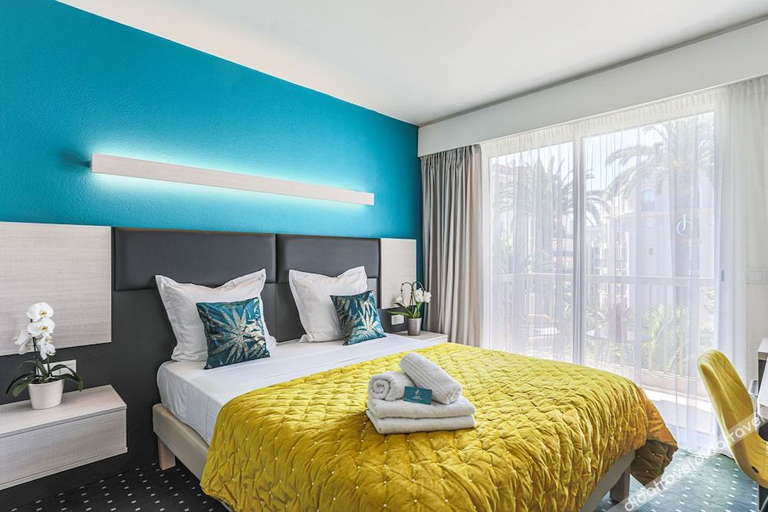 Bedroom 2, Hotel Jardin Croisette, Alpes-Maritimes