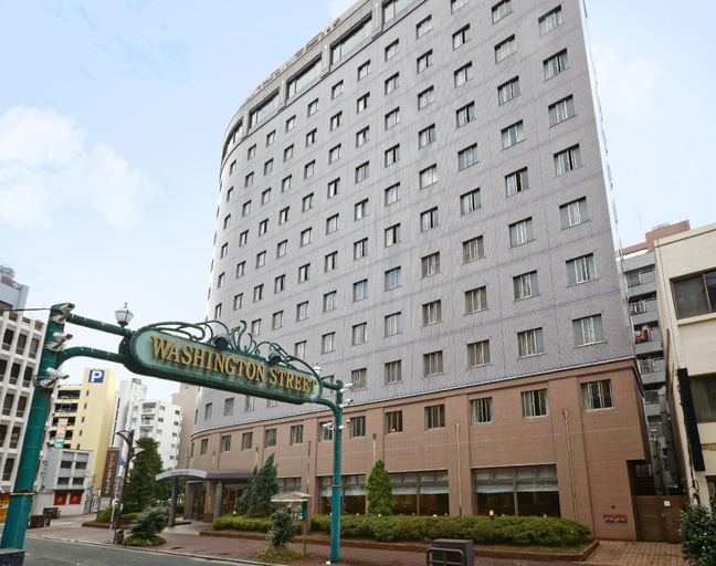 Exterior 13