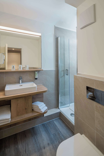 Bathroom 5, Best Western Hotel Muenchen Airport, Erding