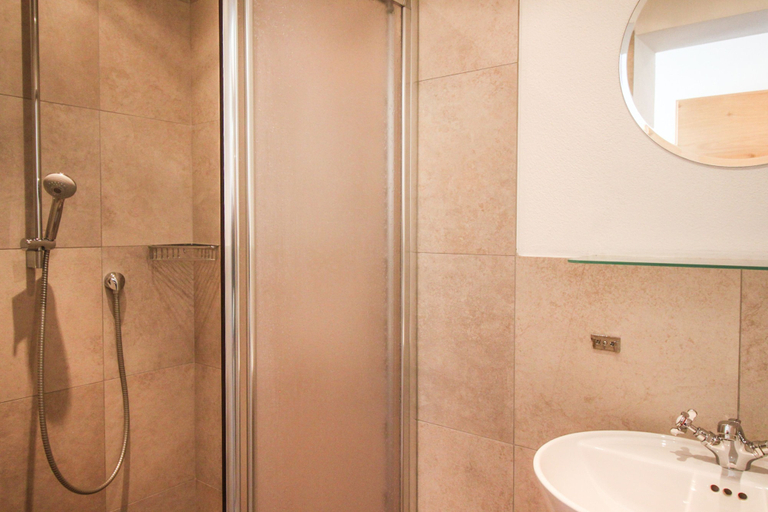 Bathroom 4, Tauern Relax Lodges - Garden, Zell am See