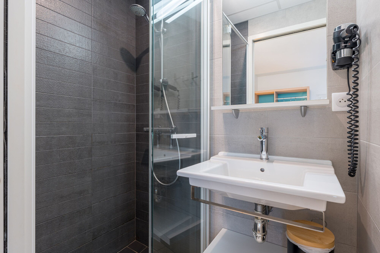Bathroom 3, Le Vent du Large, Vendée