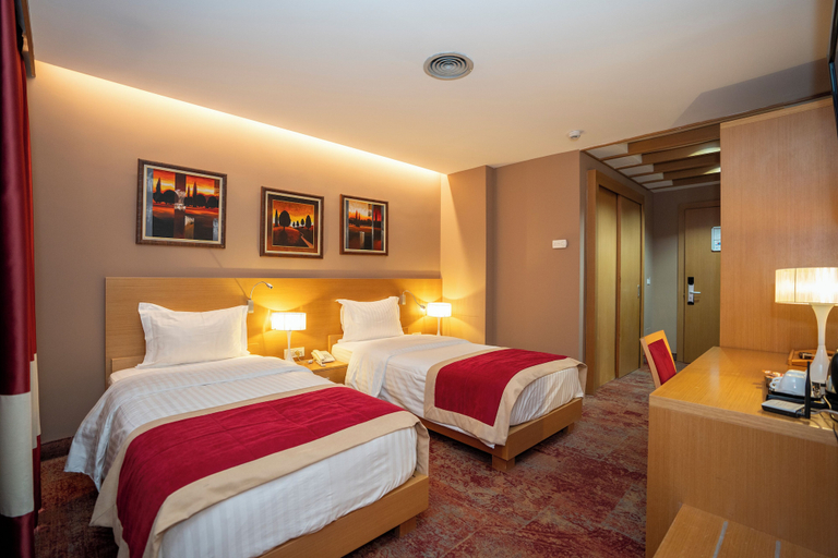 Bedroom 3, Hotel Colosseo & Spa, Shkodrës