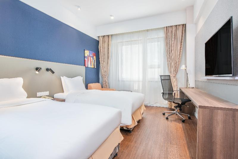 Bedroom 15