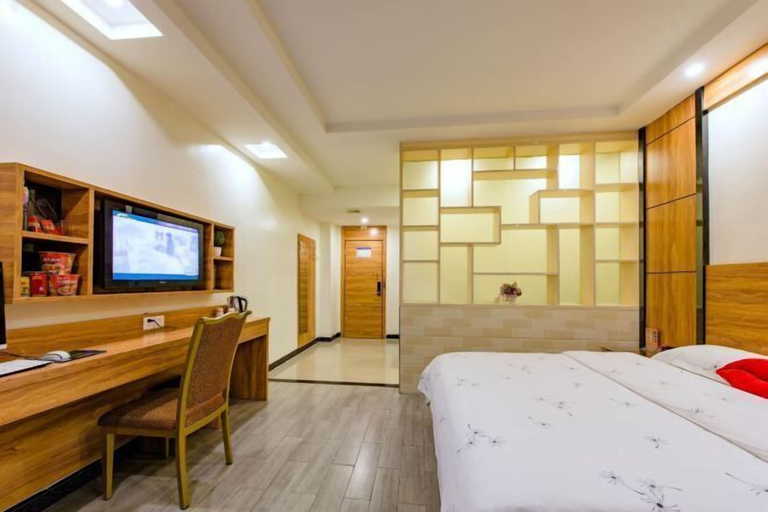 Bedroom 5, Xingyue Hotel (Jiangnan Bus Terminal Dashatian Subway Station), Nanning