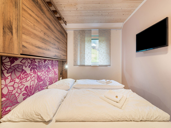 Bedroom 4, Apartment Near ski Area, Zell am See