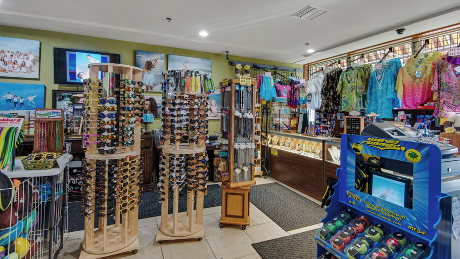 Food & Drinks, Amazing Gulf Views! Spa, Pool, Tiki Bar and More!, Bay