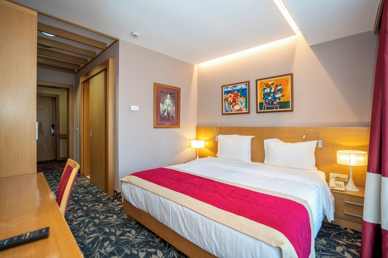 Bedroom 3, Hotel Colosseo & Spa, Shkodrës