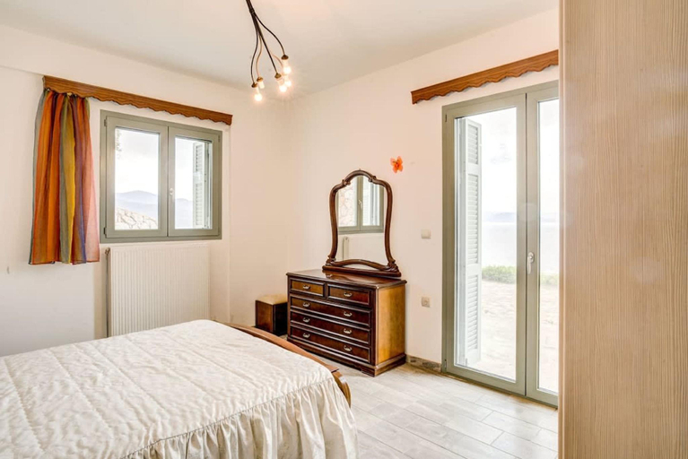 Bedroom 3, Filistron Seaview Guesthouse -Tranquil Coastal Gem, Attica