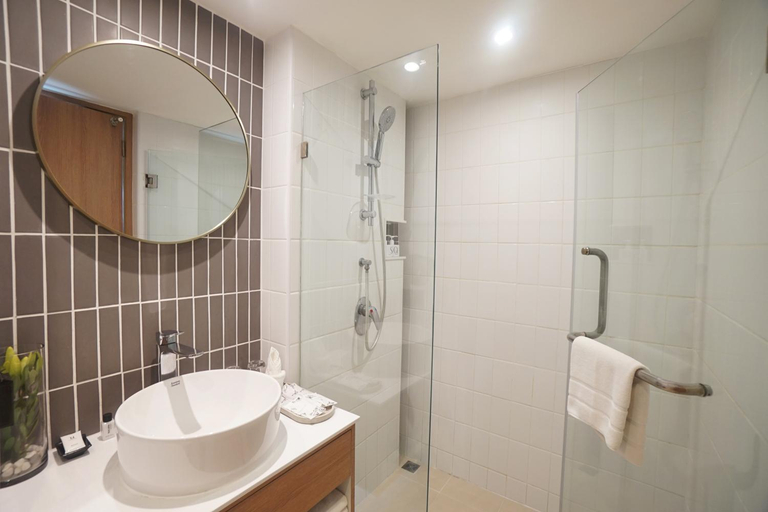 Bathroom 6