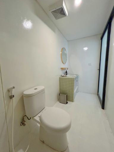 Bathroom 7