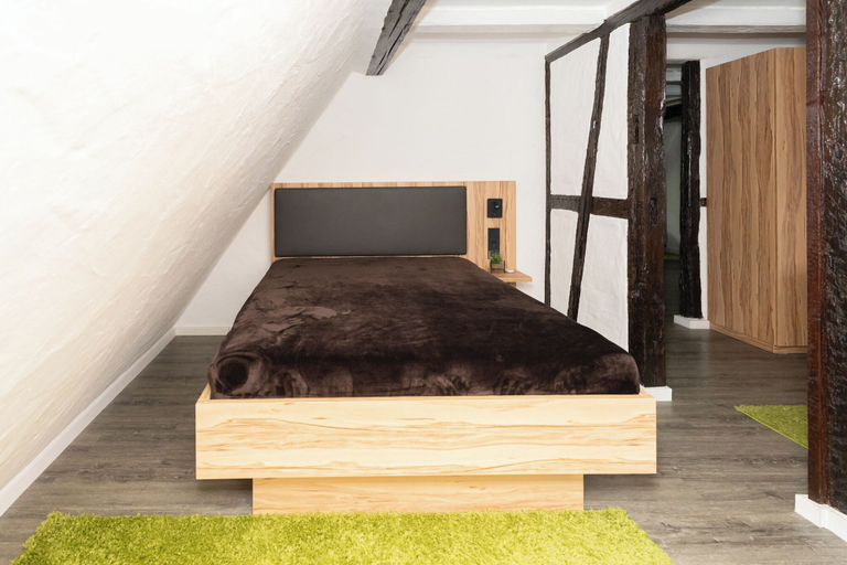 Bedroom 4, Hotel Garni BURG WALDENSTEIN, Rems-Murr-Kreis