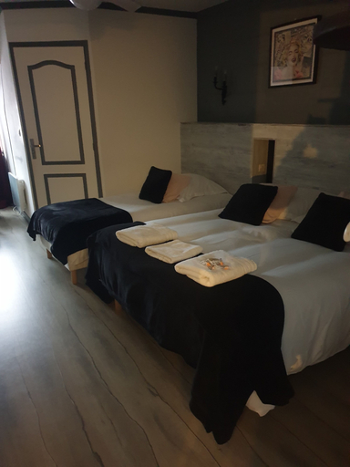 Bedroom 3, Hôtel de l'Ecu, Cher